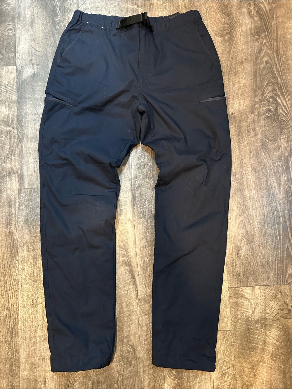 UNIQLO Men's Navy Blue Performance Pants